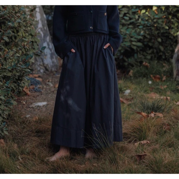 Jenni Kayne Dresses & Skirts - Jenni Kayne Lauren Navy Cotton Mid-rise A-line Midi Maxi Skirt, size XL